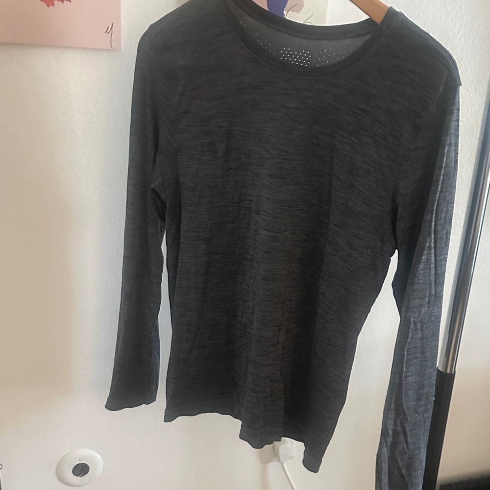 Lululemon lightweight long sleeve